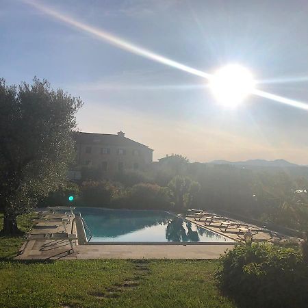 Villa Elena Appartamento In Villa Montinelle Eksteriør bilde