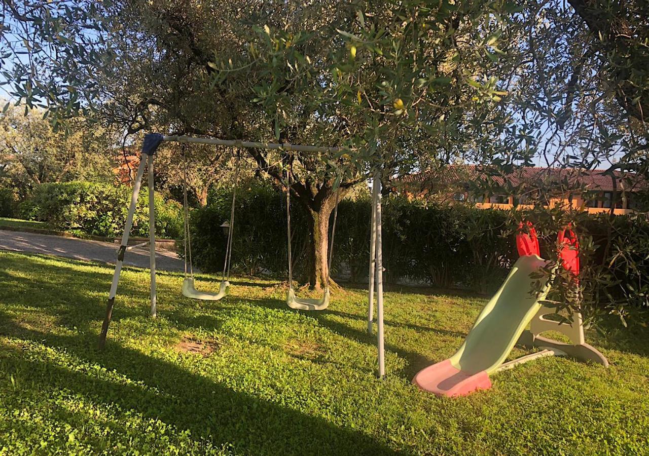 Villa Elena Appartamento In Villa Montinelle Eksteriør bilde