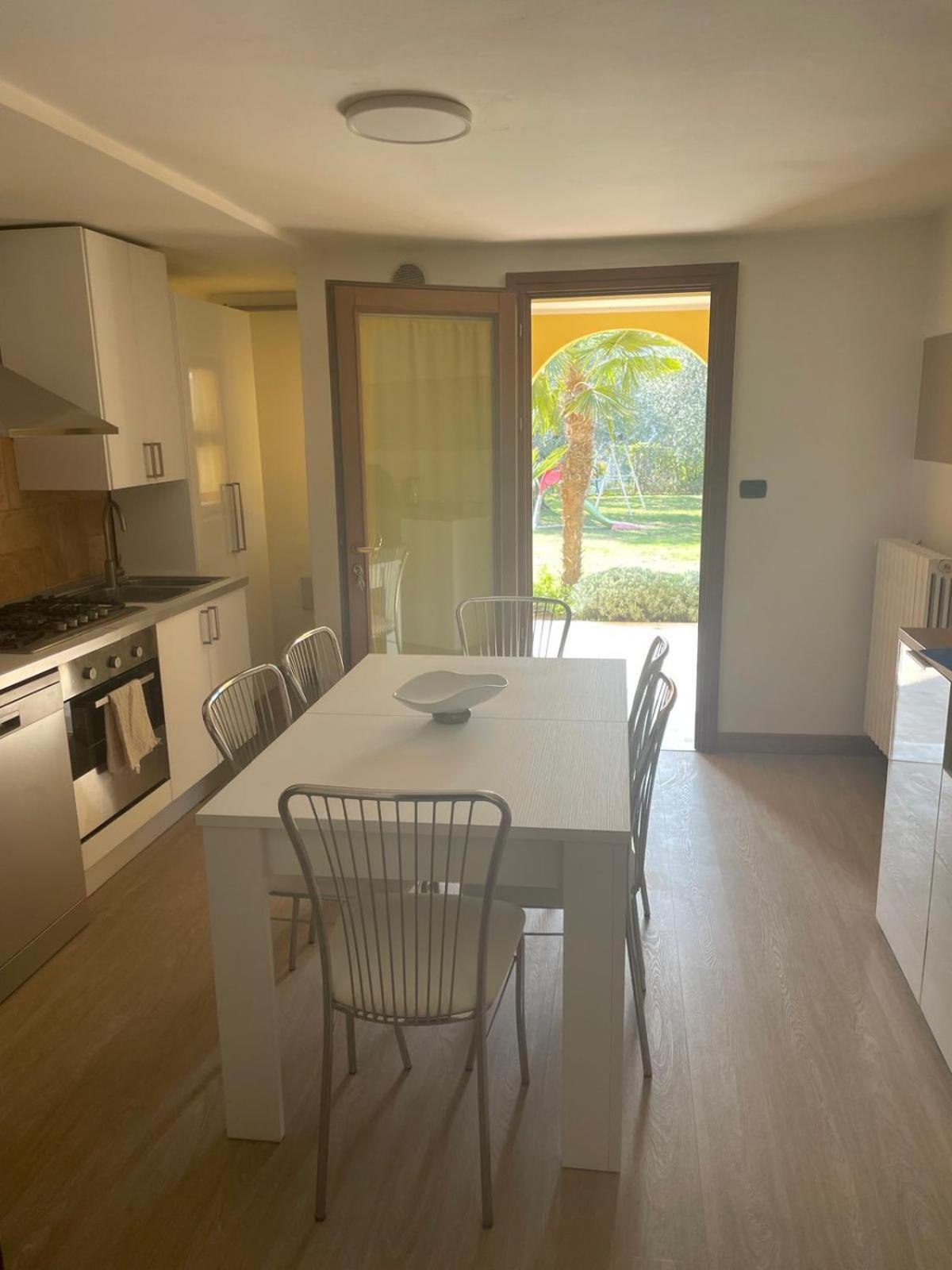 Villa Elena Appartamento In Villa Montinelle Eksteriør bilde