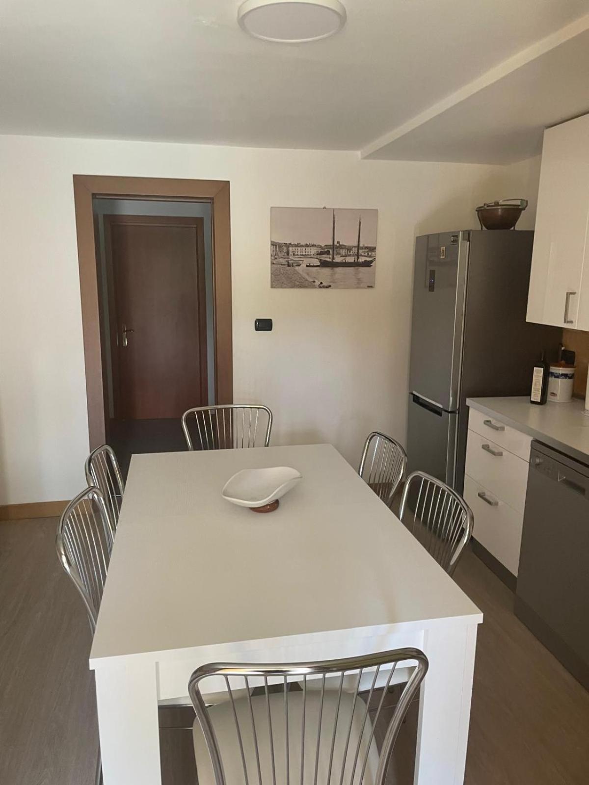 Villa Elena Appartamento In Villa Montinelle Eksteriør bilde